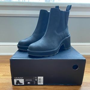 NWT SOREL WOMEN'S HI-LINE™ HEEL CHELSEA BOOT SIZE 10